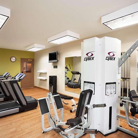 Four Points By Sheraton Bedford Manchester Airport Buitenkant foto