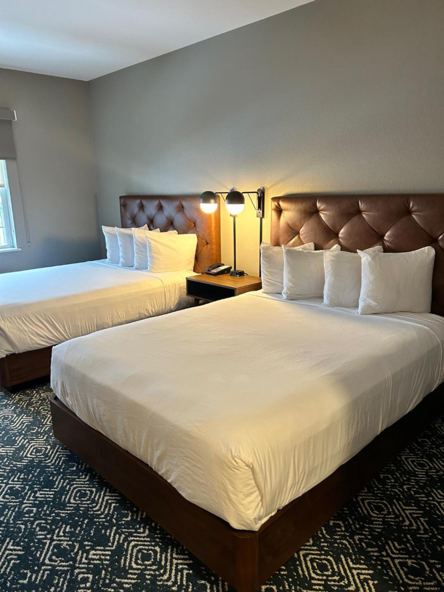 Four Points By Sheraton Bedford Manchester Airport Buitenkant foto